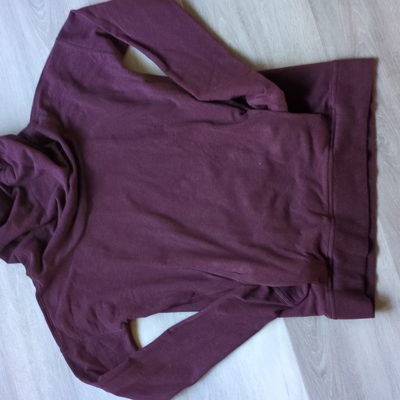lululemon athletica Women's Plum Cowl Neck Sweatshirt - Picture 4 of 8